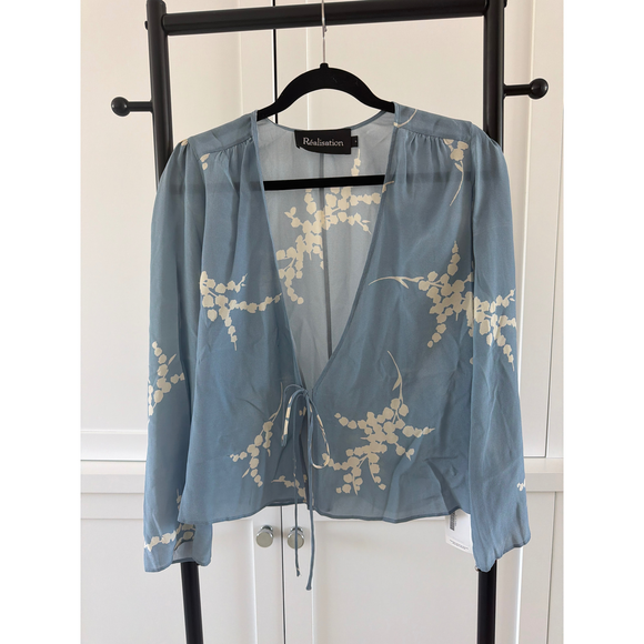 Realisation Par Tops - Realisation Par Blue Floral Tie Front Long Sleeve Top